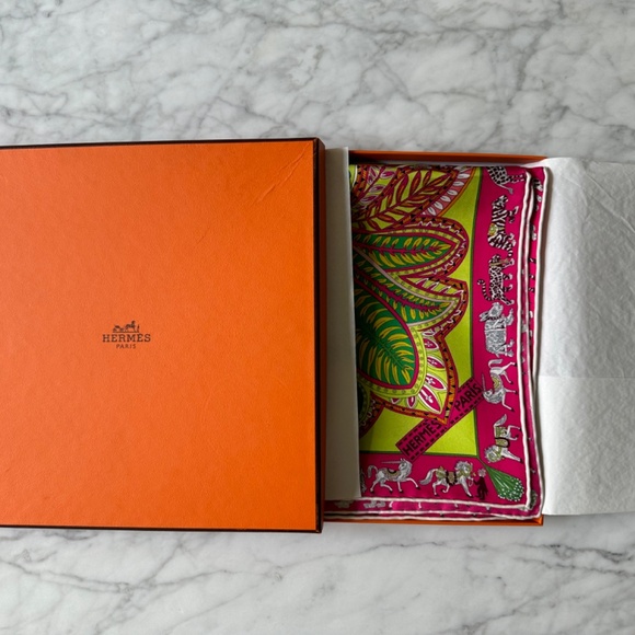 Hermes Scarf - Picture 3 of 12